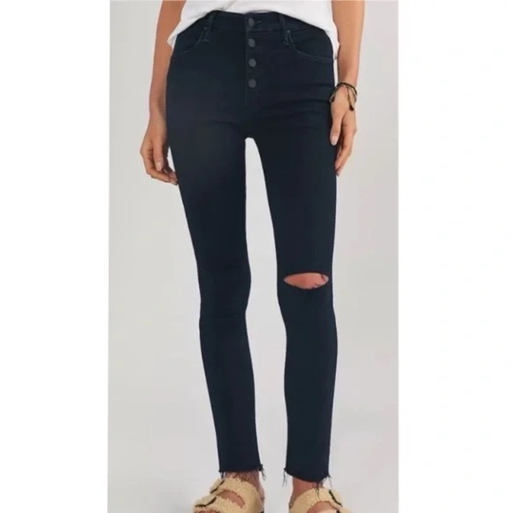 Sz 25 Mother Pixie Ankle Fray in Holding Hands Tightly button fly dark wash